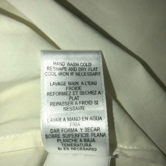 BCBGMaxAzria Cream Color RuffleTop Covered Buttons - Picture 7 of 7